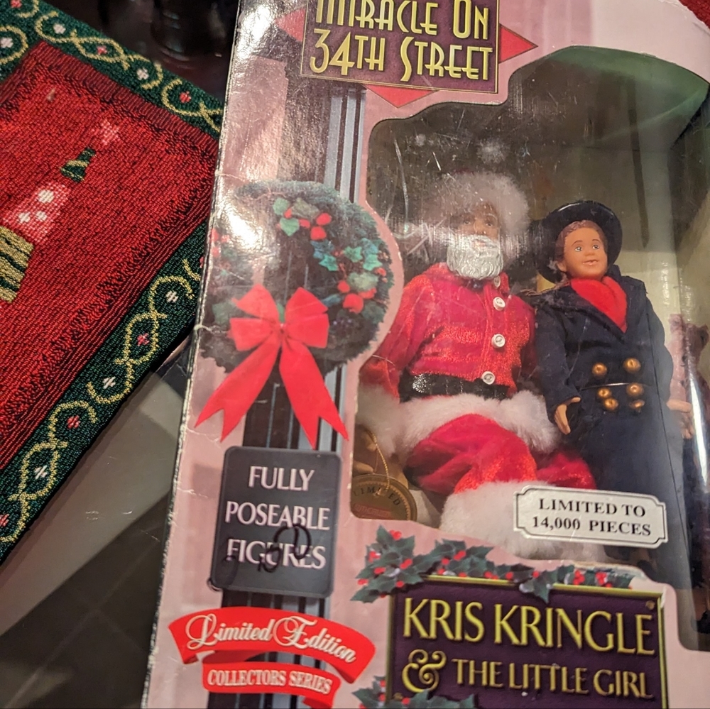 Miracle on thirty fourth street figures